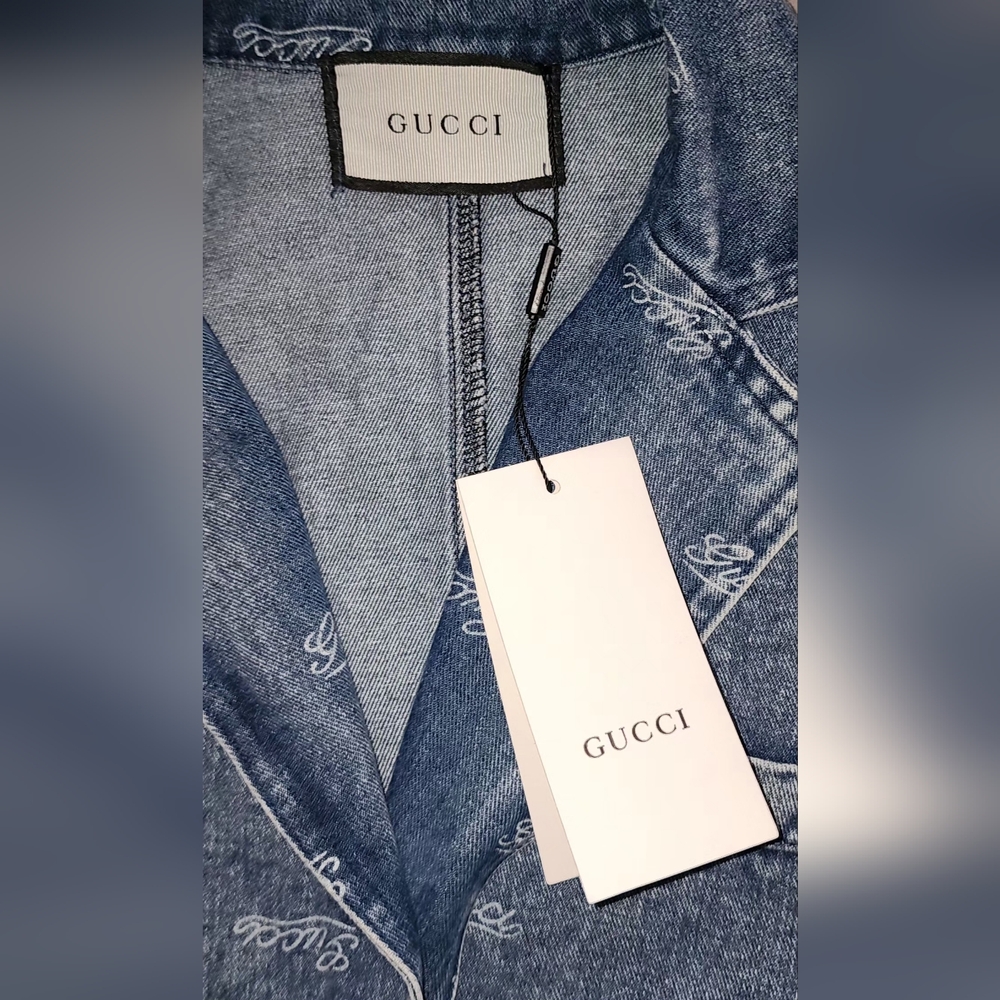 GUCCI Script-Print Denim Blazer With Metallic Horse-Bit Pocket Detail - Picture 9 of 9